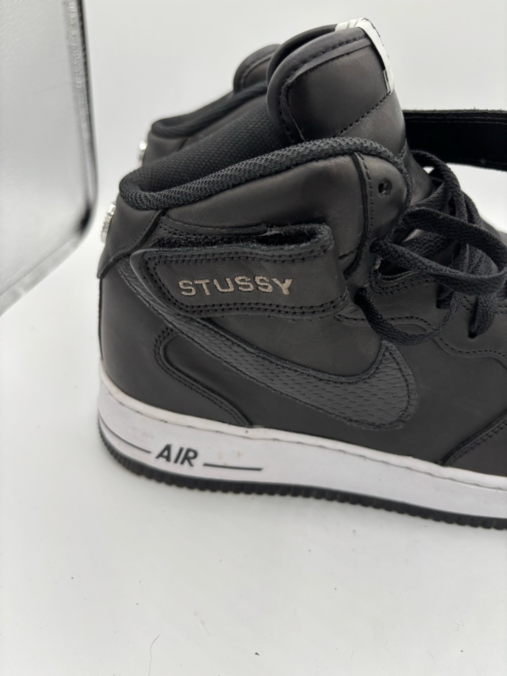 Stussy Black and White mens Sneakers